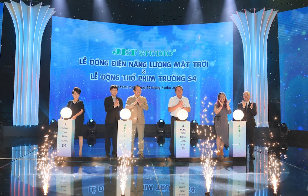 Jet[-]studio[-]-[-]Phim[-]trường[-]đầu[-]tiên[-]tại[-]Việt[-]Nam[-]sử[-]dụng[-]nguồn[-]điện[-]năng[-]lượng[-]mặt[-]trời